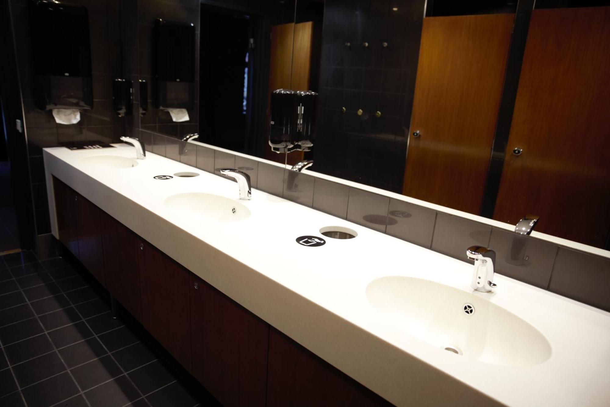 Hotel Indoor Camping Helsinki Extérieur photo