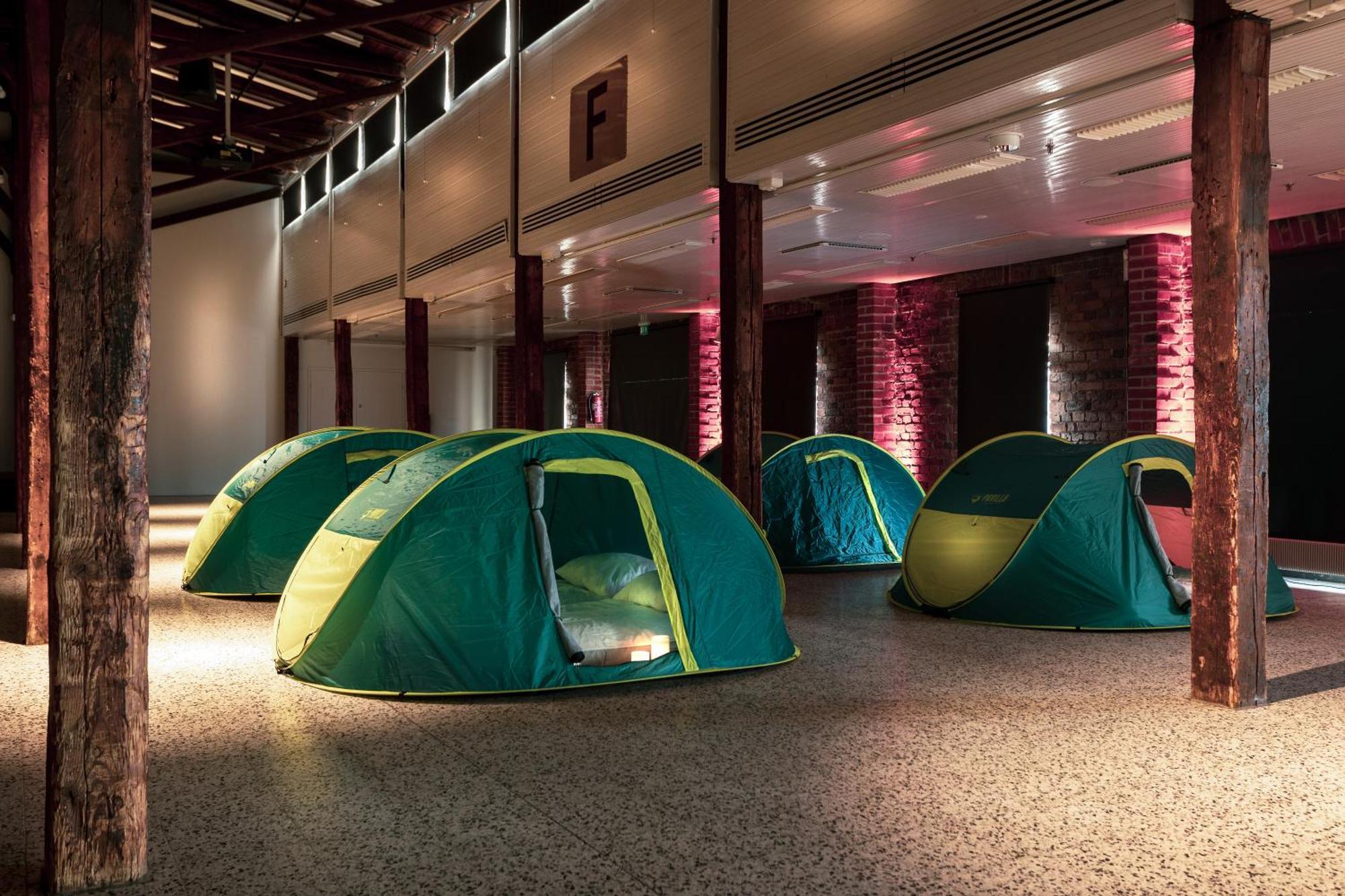 Hotel Indoor Camping Helsinki Extérieur photo